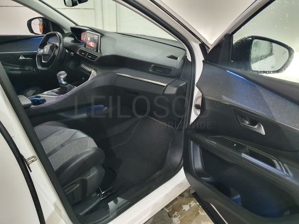 Peugeot 3008 · Ano 2017