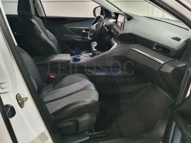 Peugeot 3008 · Ano 2017