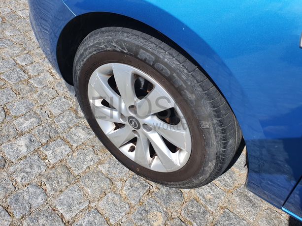 Opel Corsa · Ano 2016