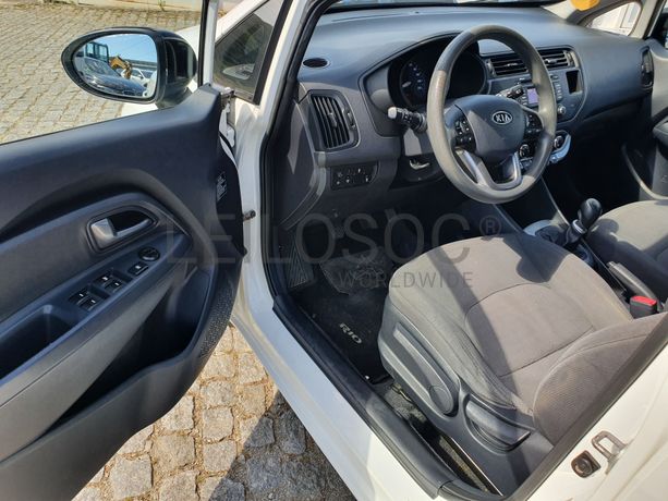 Kia Rio · Ano 2012