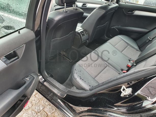 Mercedes-Benz C220 · Ano 2010