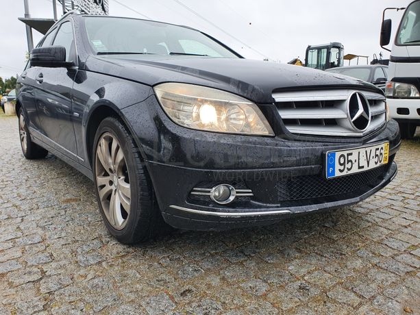 Mercedes-Benz C220 · Ano 2010