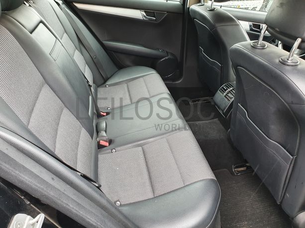 Mercedes-Benz C220 · Ano 2010