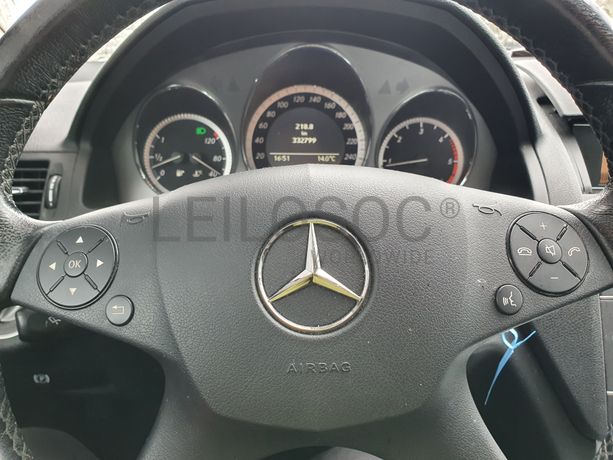 Mercedes-Benz C220 · Ano 2010