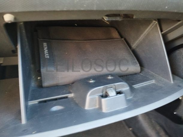 Renault Clio V Grandtour 1.5 DCI · Ano 2015