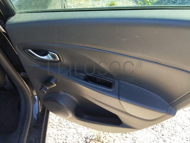 Renault Clio V Grandtour 1.5 DCI · Ano 2015