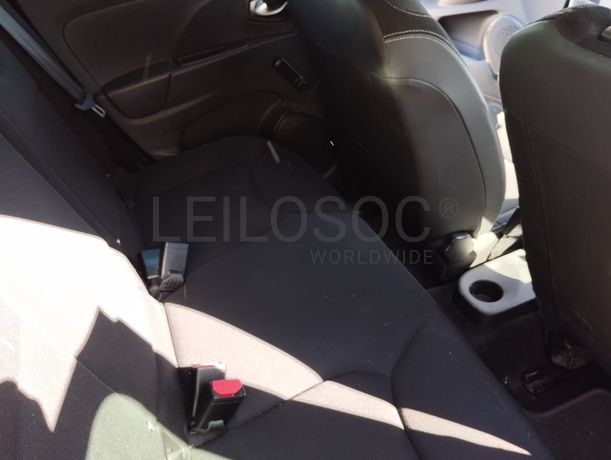 Renault Clio V Grandtour 1.5 DCI · Ano 2015