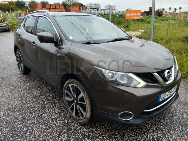Nissan Qashqai II 1.6 dCi · Ano 2015