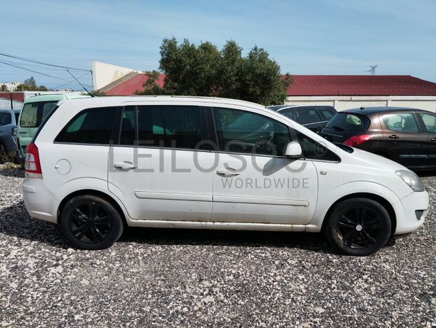 Opel Zafira 1.7 CDTI · Ano 2011