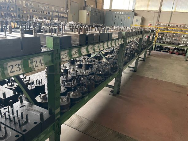 Cunhos · Moldes · Ferramentas Moldes · Máquina Furar