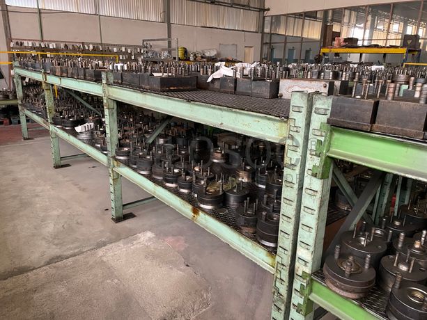 Cunhos · Moldes · Ferramentas Moldes · Máquina Furar