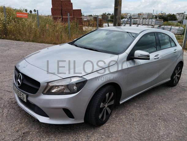 Mercedes-Benz A180 · Ano 2016