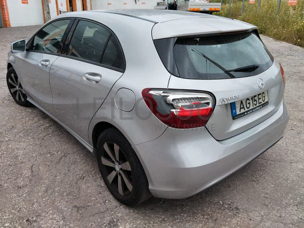 Mercedes-Benz A180 · Ano 2016