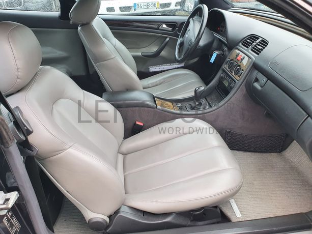 Mercedes-Benz CLK 230 Kompressor · Ano 2002