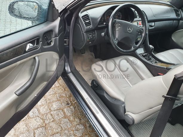 Mercedes-Benz CLK 230 Kompressor · Ano 2002