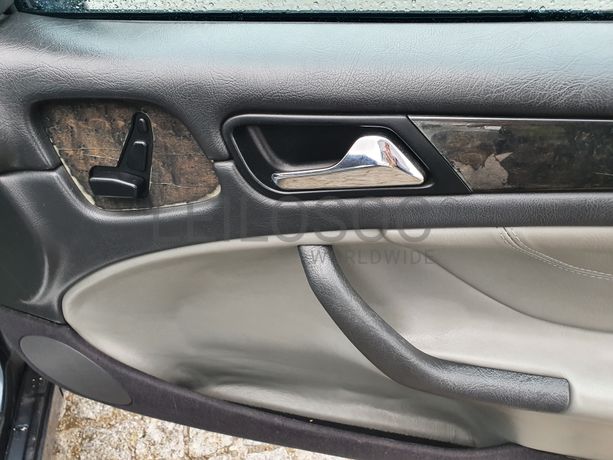 Mercedes-Benz CLK 230 Kompressor · Ano 2002