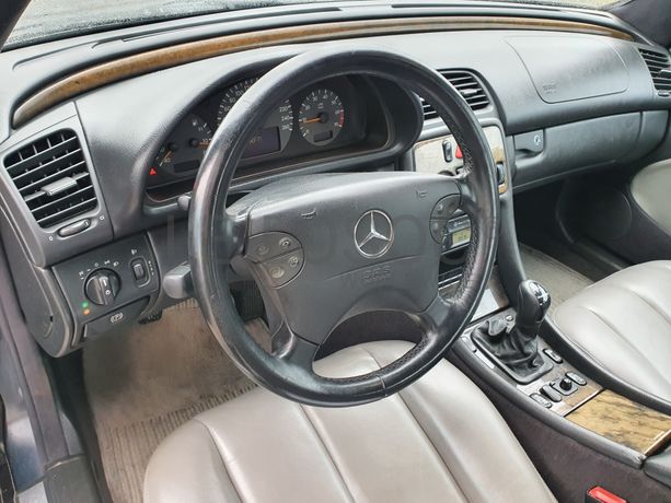 Mercedes-Benz CLK 230 Kompressor · Ano 2002
