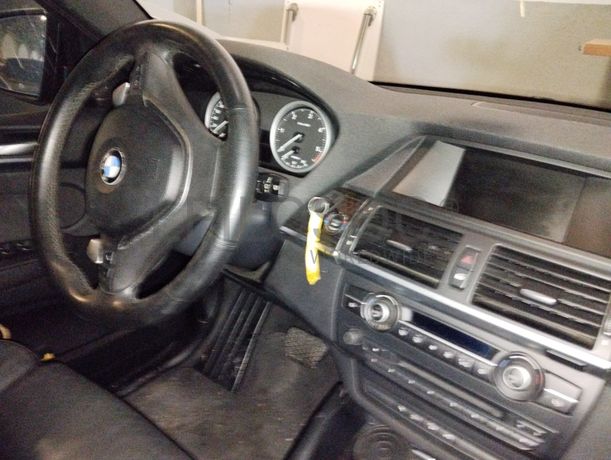 BMW X6 · Ano 2010