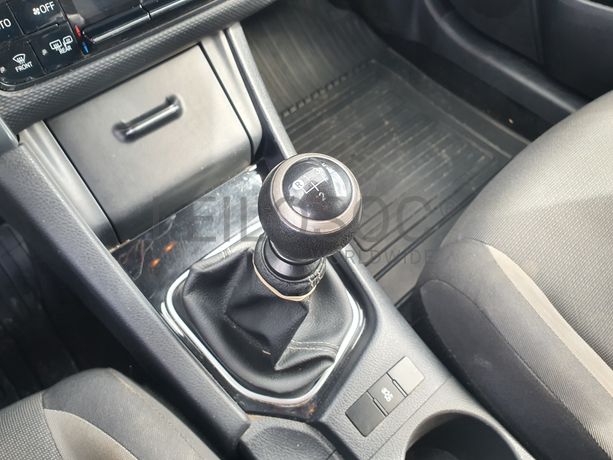 Toyota Auris · Ano 2017