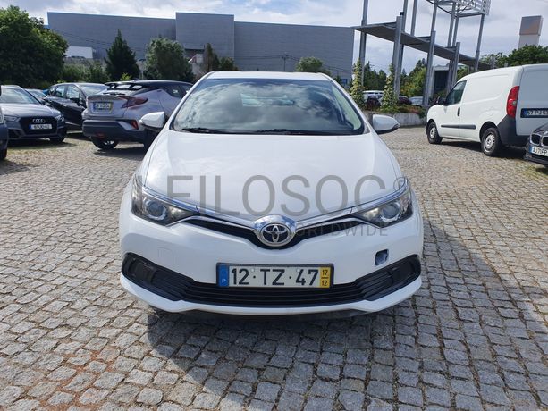 Toyota Auris · Ano 2017