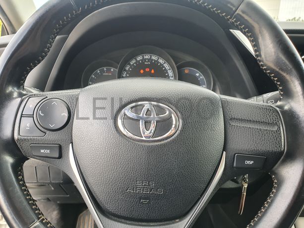 Toyota Auris · Ano 2017