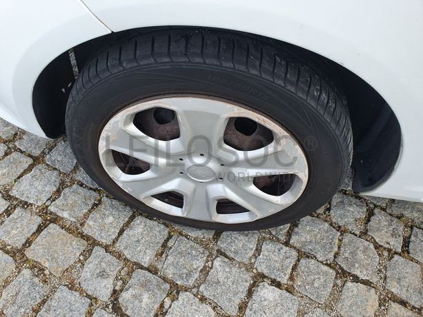 Ford Fiesta · Ano 2010