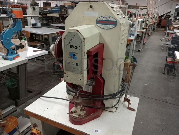 Máquinas de Coluna Alta · Máquina de Furar · Máquina de Ilhoses