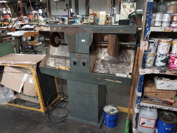 Escovadeiras · Máquina de canos