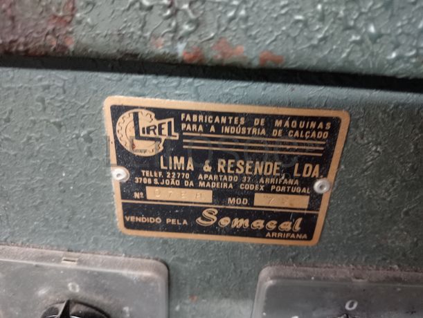 Escovadeiras · Máquina de canos