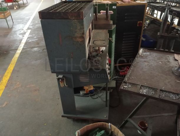 Máquinas para Tirar Formas · Máquina de Montar Bicos · Máquina de Aquecer Cortes · Reativador