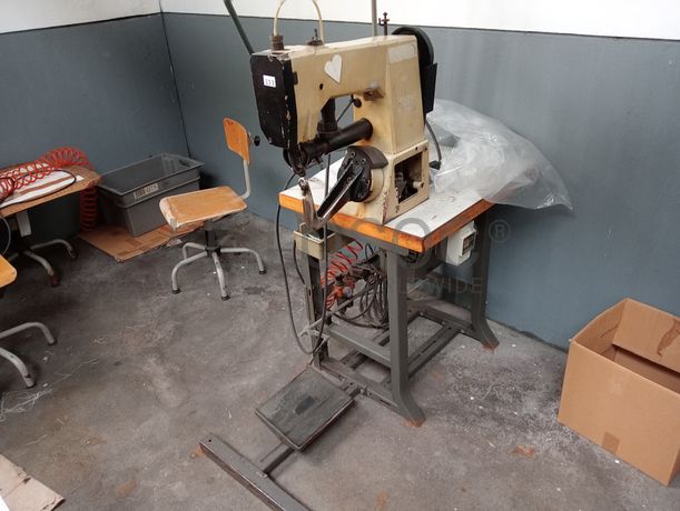 Material Informático · Equipamento de Escritório · Amostras de Calçado · Maquinaria