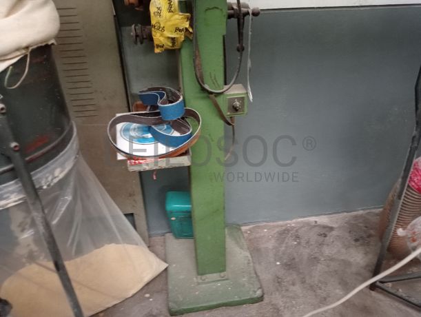 Material Informático · Equipamento de Escritório · Amostras de Calçado · Maquinaria