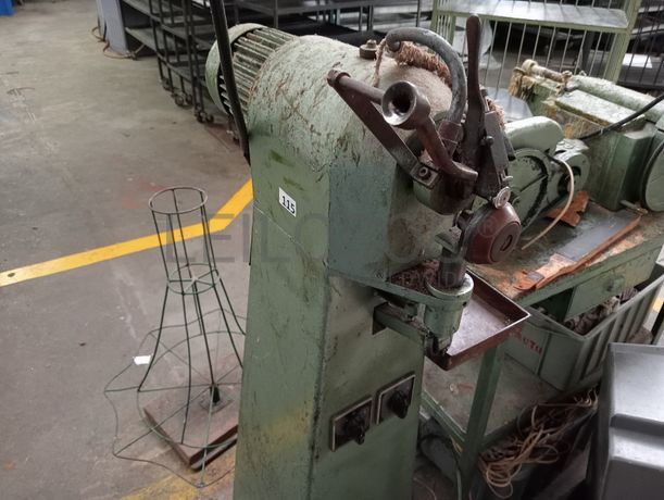 Material Informático · Equipamento de Escritório · Amostras de Calçado · Maquinaria