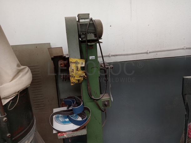 Material Informático · Equipamento de Escritório · Amostras de Calçado · Maquinaria