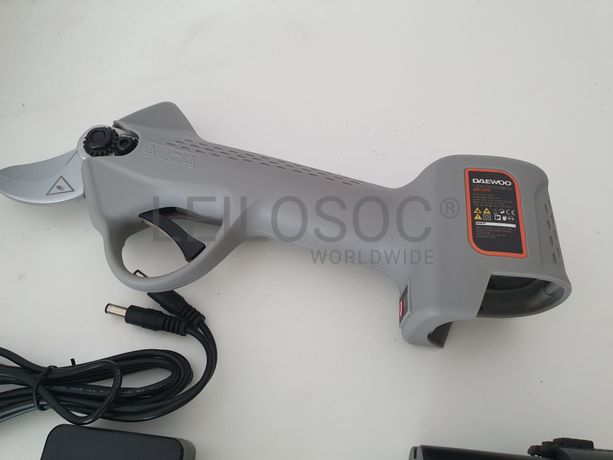 TESOURA A BATERIA DAEWOO