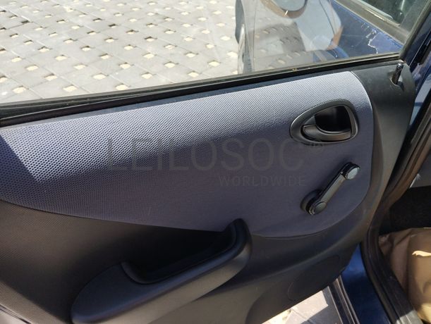 Honda Jazz · Ano 2003