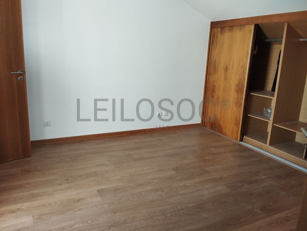 2 Moradias V4 + 2 Moradias V3 · Sintra