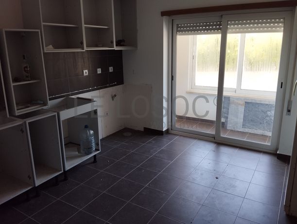 2 Moradias V4 + 2 Moradias V3 · Sintra