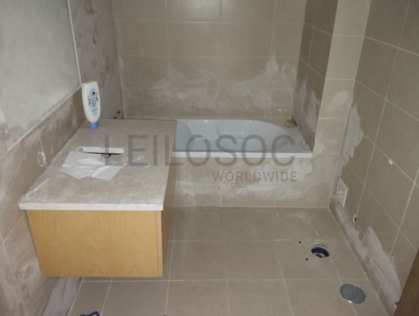 2 Moradias V4 + 2 Moradias V3 · Sintra