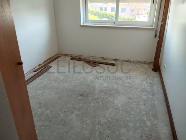 2 Moradias V4 + 2 Moradias V3 · Sintra