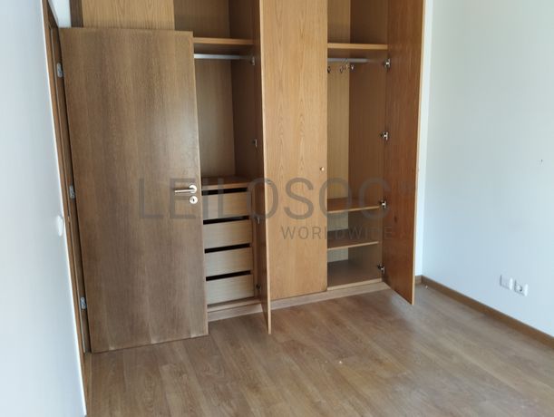 2 Moradias V4 + 2 Moradias V3 · Sintra