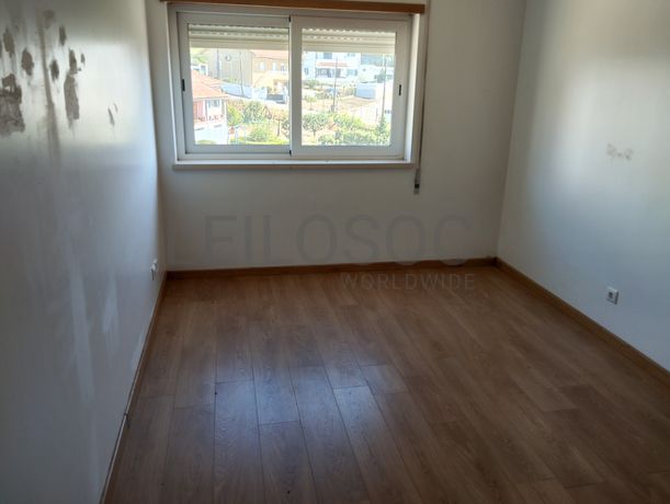 2 Moradias V4 + 2 Moradias V3 · Sintra