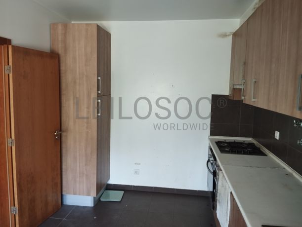 2 Moradias V4 + 2 Moradias V3 · Sintra