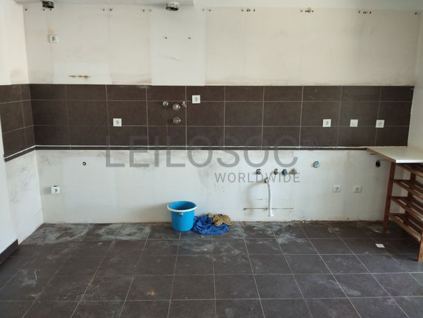 2 Moradias V4 + 2 Moradias V3 · Sintra