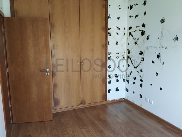 2 Moradias V4 + 2 Moradias V3 · Sintra