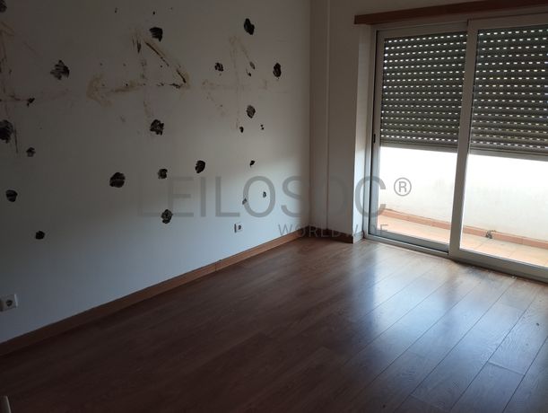 2 Moradias V4 + 2 Moradias V3 · Sintra