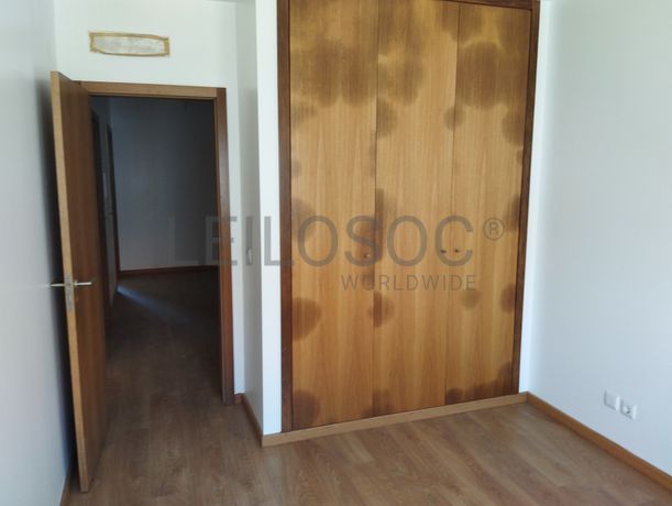 2 Moradias V4 + 2 Moradias V3 · Sintra