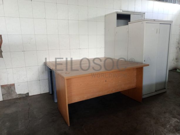 Secretárias e Armários