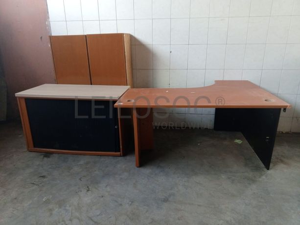 Secretária e Armários