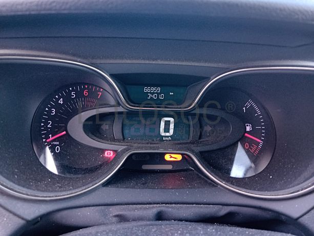 Renault Captur · Ano 2019